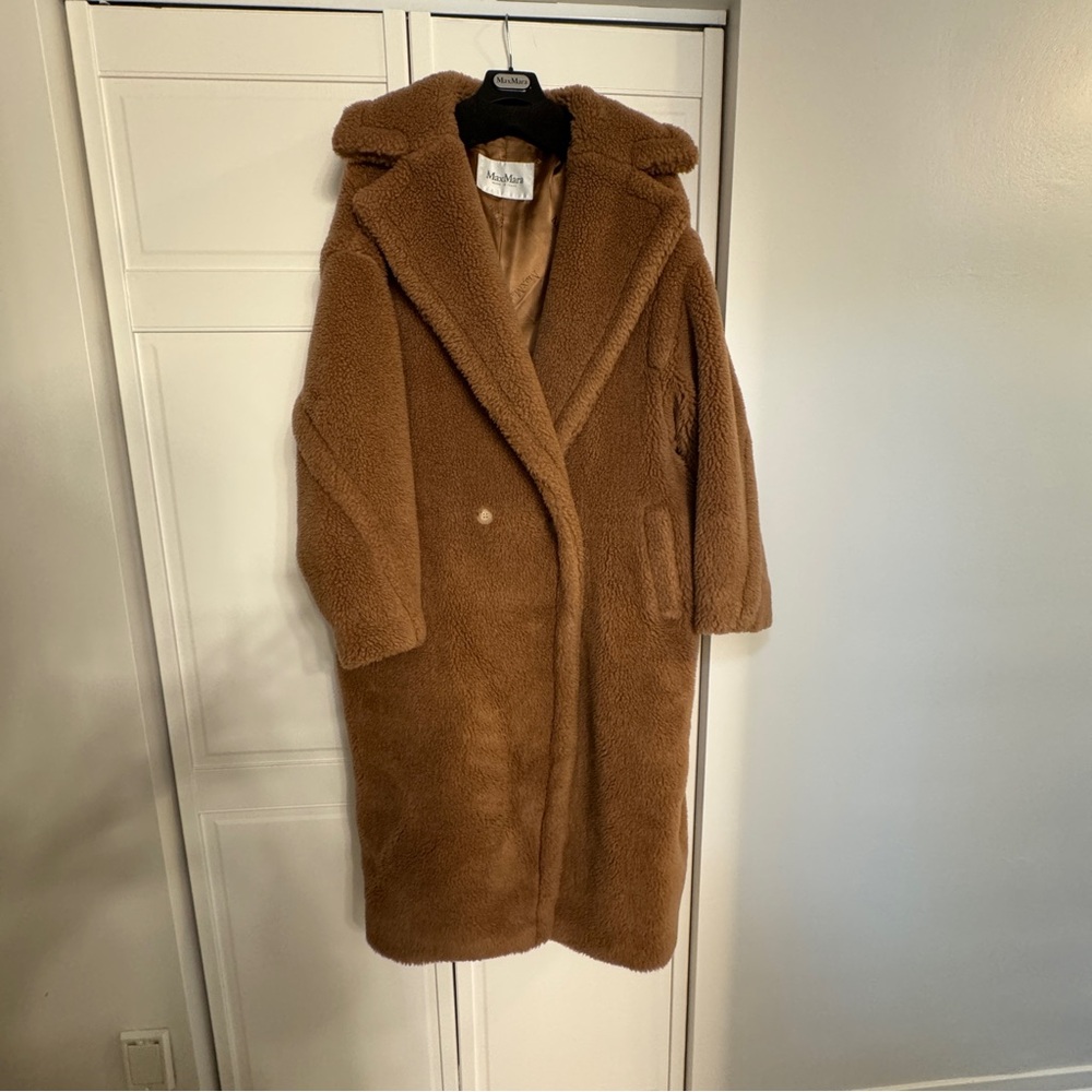Max Mara Teddy Coat in Camel Size Large